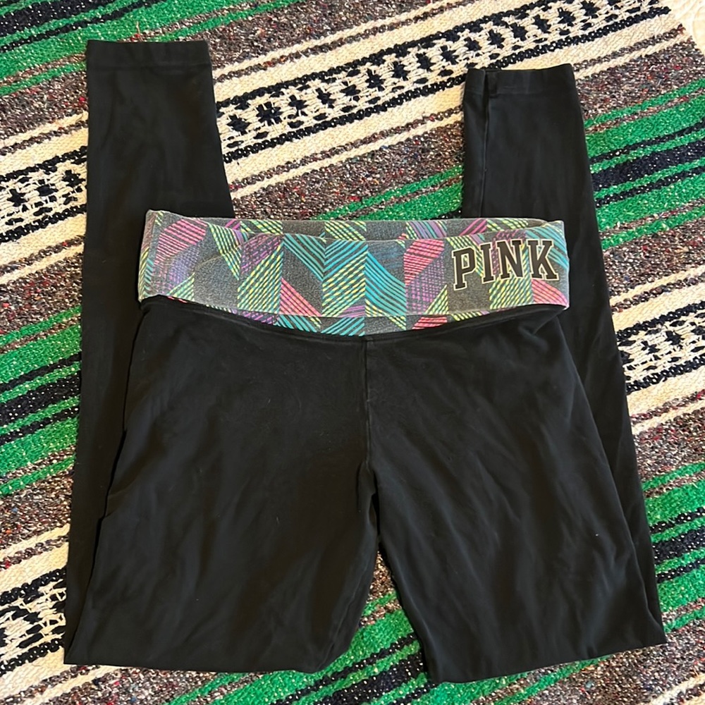 PINK | Black Yoga Leggings with abstract print